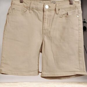 Seven7 Shorts Womens Size 6 Cream denim Bermuda